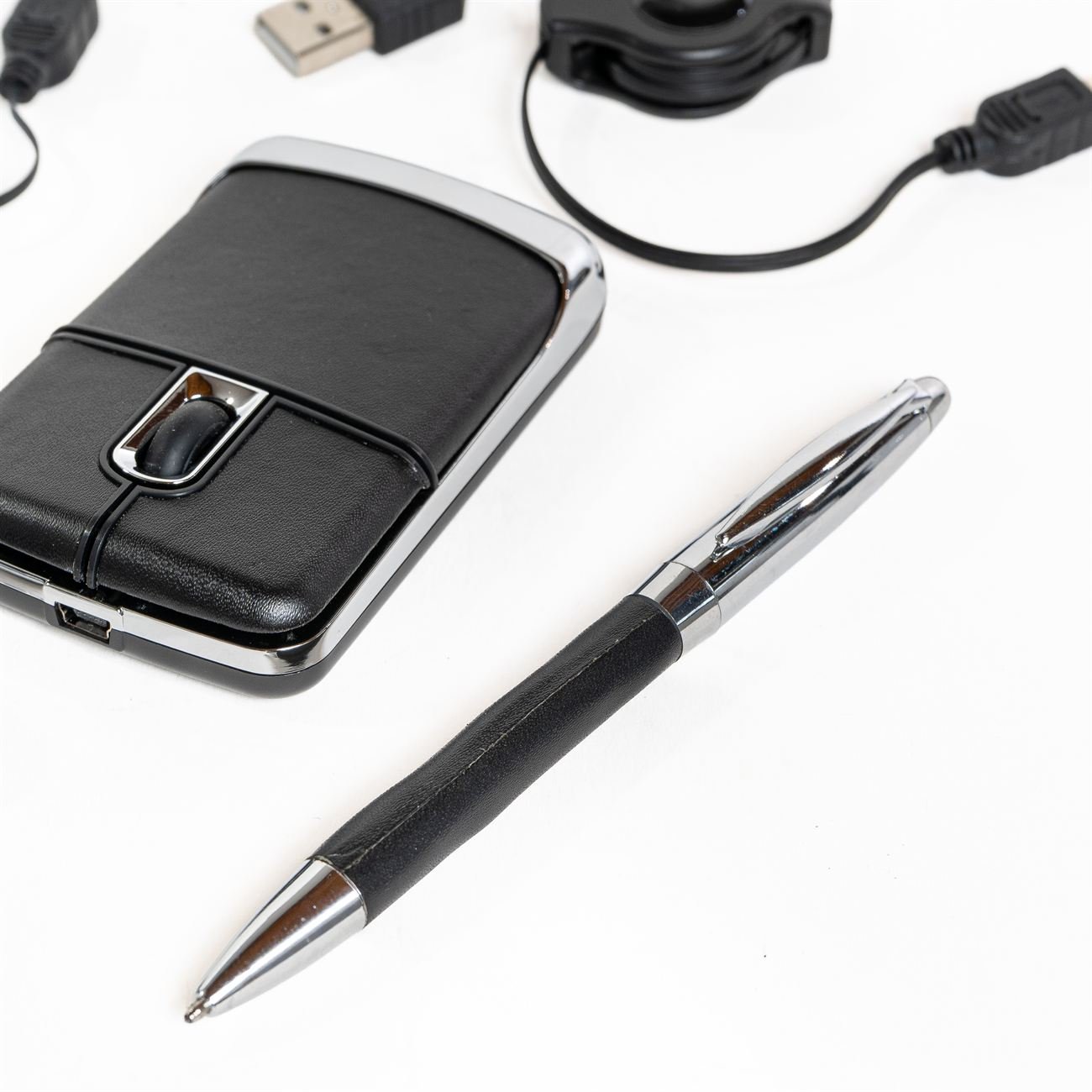 UGS003