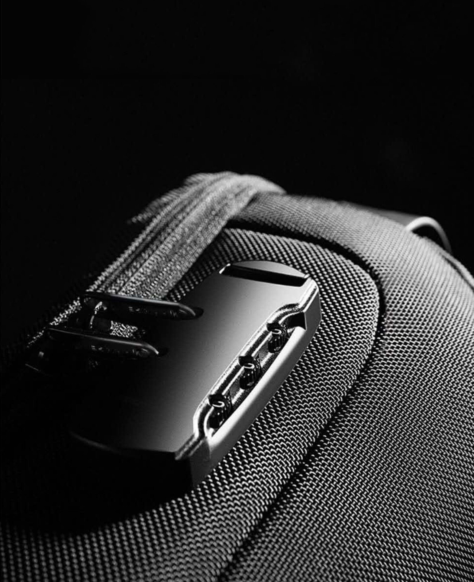 MOCHILA ANTI ROBO PREMIUM ELEMENT